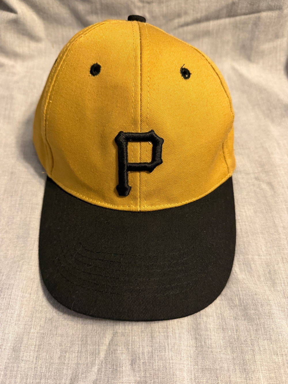 Pittsburgh Pirates Black and Gold Baseball Cap